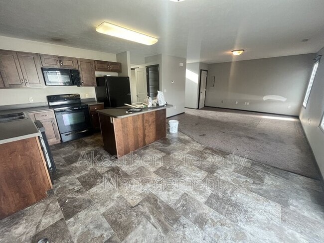 Photo - 5306 41st St