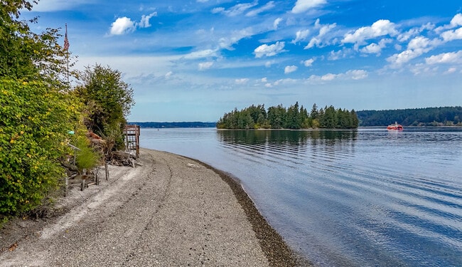 Photo - 11415 Larson Rd