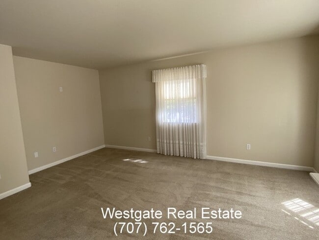 Photo - 180 Rock Rose Ln