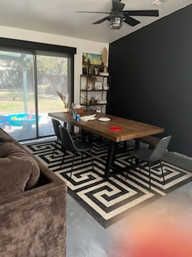 Photo - Great 3 Bed 2 Bath Home for Rent in Pinewo...