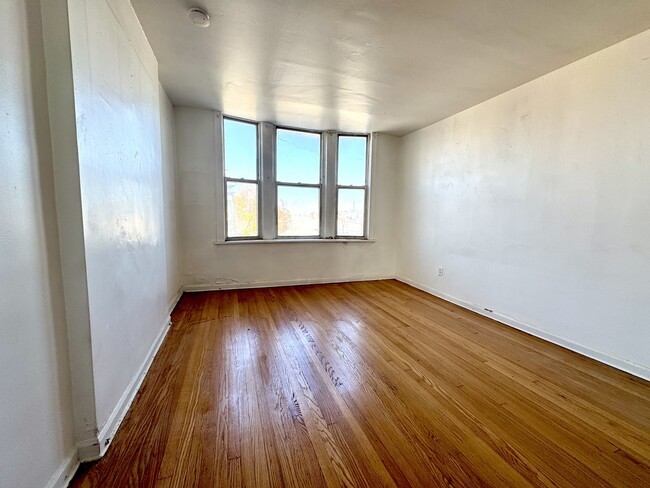 Photo - 3623 W North Ave Unit 3