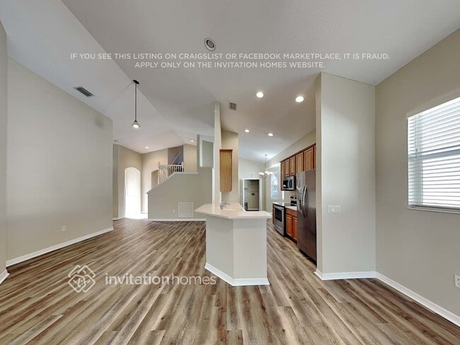 Photo - 6627 Tailfeather Way
