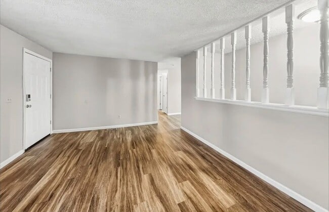 Photo - 9300 Clermont Dr
