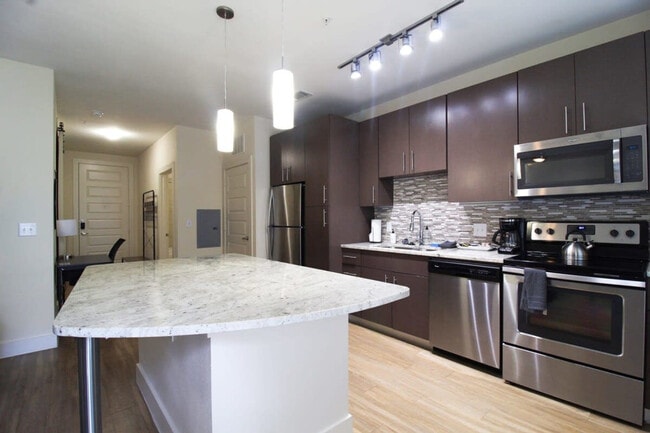 Photo - 1957 Fountain View Dr Unidad ID1391603P