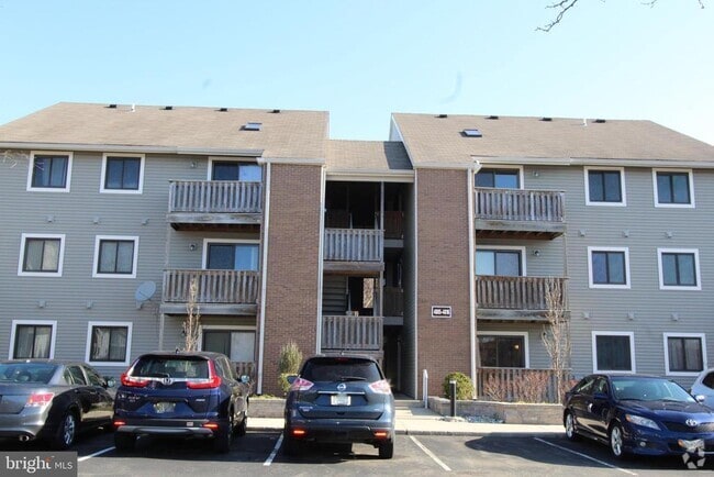 Building Photo - 4812 Ravens Crest Dr Rental
