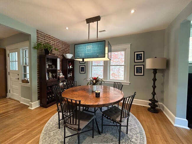 Photo - 139 S Colonial Avenue Unit 139 S Colonial Ave. #2