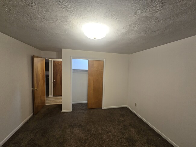 Photo - 735 Mellen Dr