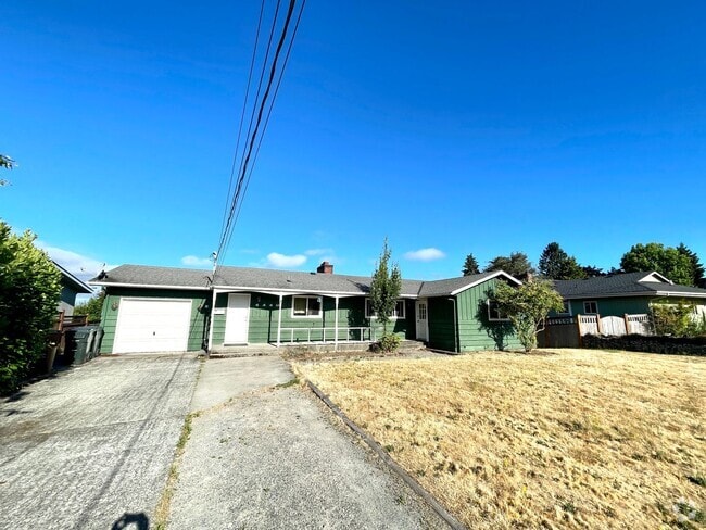 Building Photo - 4-Bedroom North Tacoma Home with Stunning ...