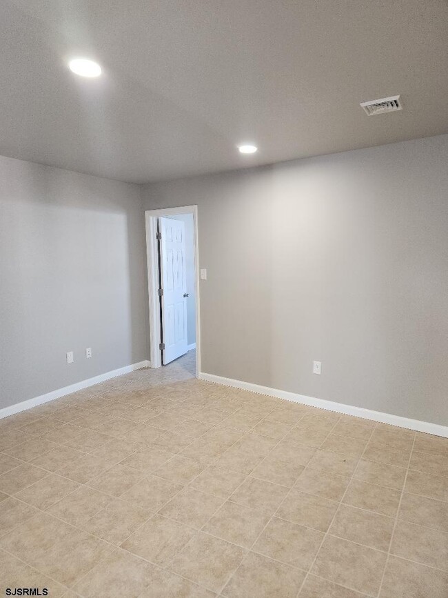 Photo - 118 S Main St Unit 203