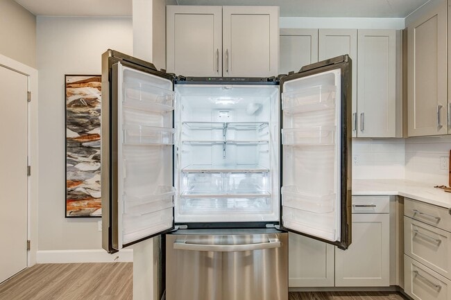 Building Photo - Proximo at Pena Station