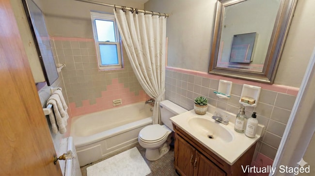 Photo - 5855 Monfort Hills Ave