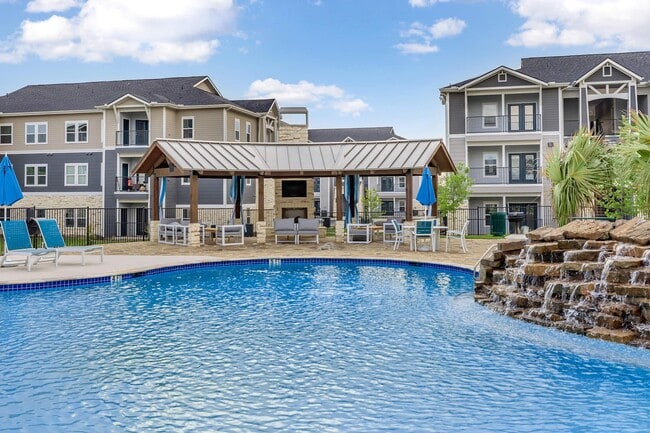 Building Photo - Vantage at McKinney Falls Rental