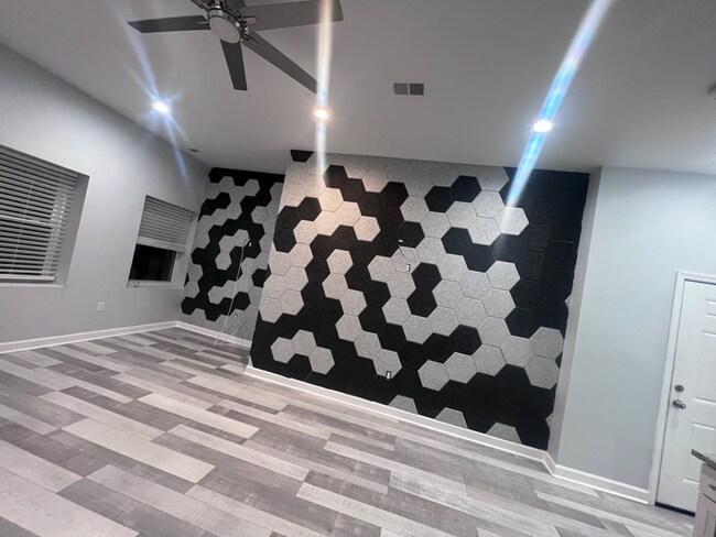 Photo - 3659 S Indiana Ave Unidad 2