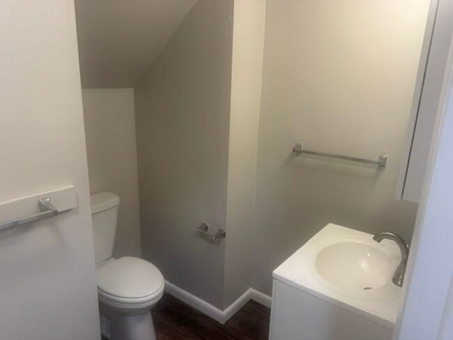 Photo - 517 Walnut St Unit 1