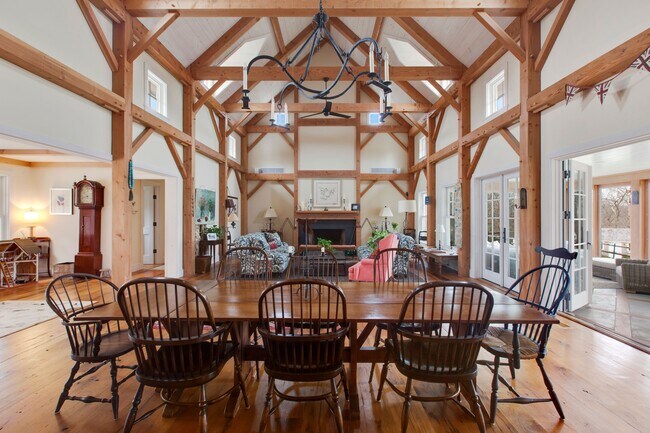 Photo - 153 Middle Hwy