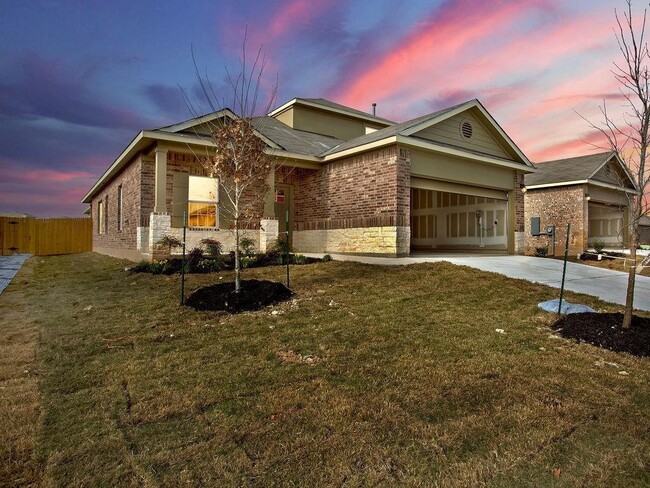 Photo - 18434 Stevie Ray Dr