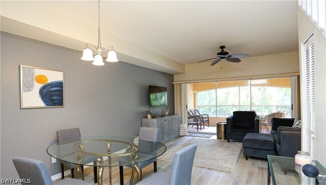 Photo - 1044 Woodshire Ln