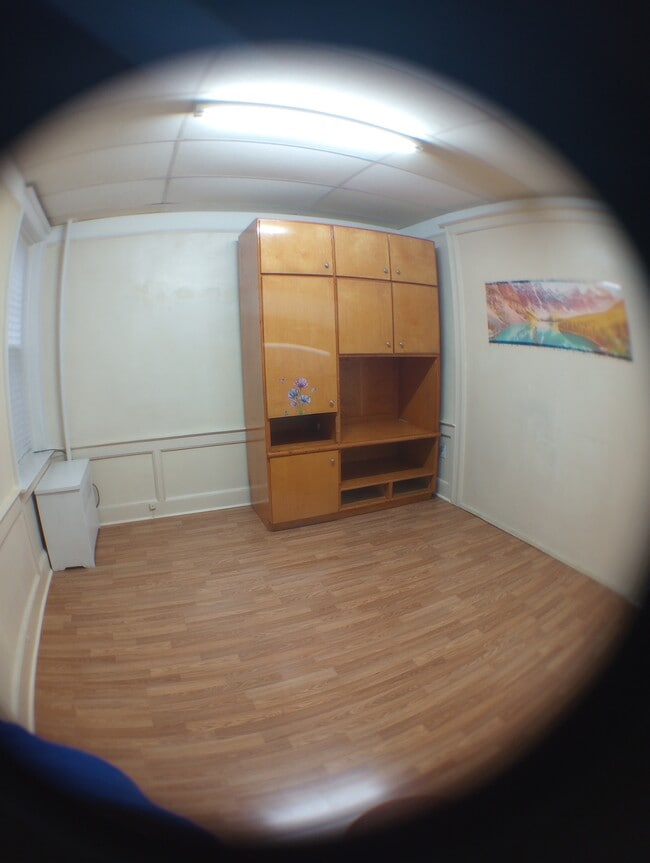 Photo - 533 66th St Unidad 1