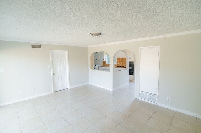 Photo - COMING SOON! Single Story 4 Bedroom Home for Rent in Woodland Hills!