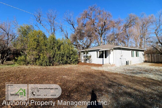 3 br, 1 bath House - 5499 Balls Ferry Road - 3 br, 1 bath House - 5499 Balls Ferry Road