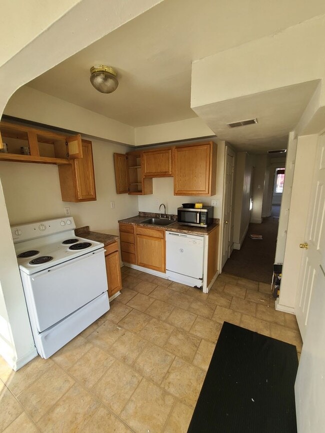 Photo - 27 Welsford St Unit 02