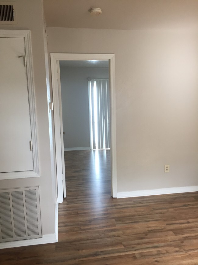 Photo - 1915 Metairie Ave