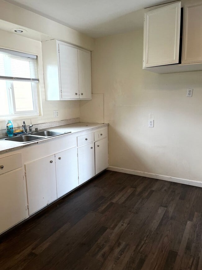 Photo - R539- 547 Mary Street Unidad #547