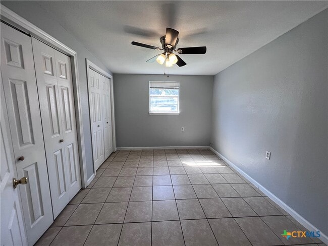Building Photo - 1007 Hackberry St Rental