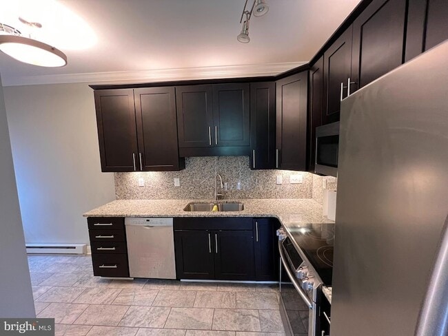 Photo - 15 S Braddock St