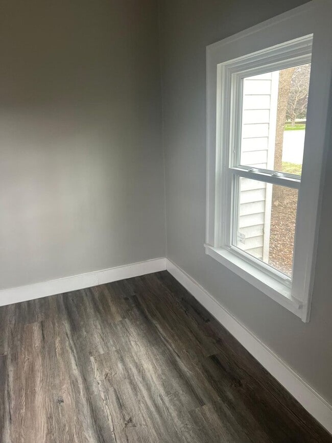 Photo - FOR RENT: Recently renovated home in Neenah!