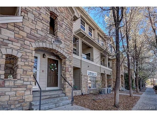 Building Photo - 1520 S Florence Way Unit 110