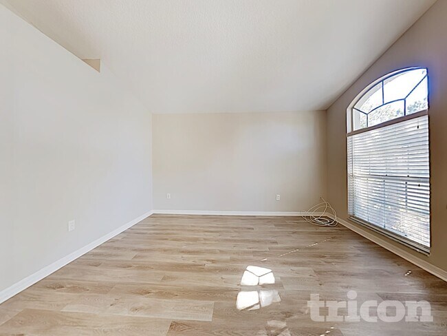 Photo - 25132 7 Rivers Cir