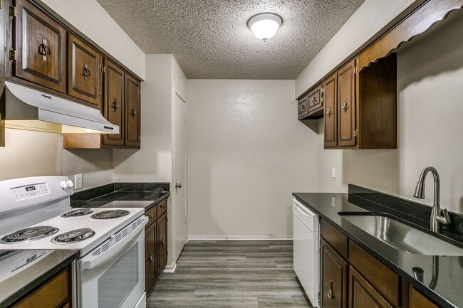 Photo - SPRING MOVE IN SPECIAL - HALF OFF FIRST MONTH Unit 1629 Westridge