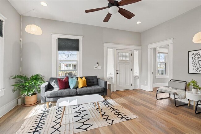 Photo - 1412 Allene Ave SW