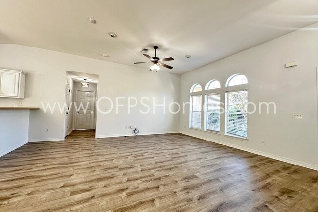 Photo - 2426 Houston Cir