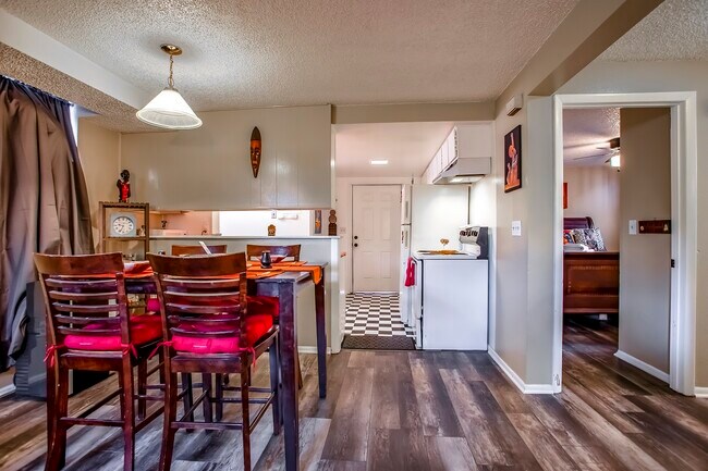 Photo - 1217 Yosemite St