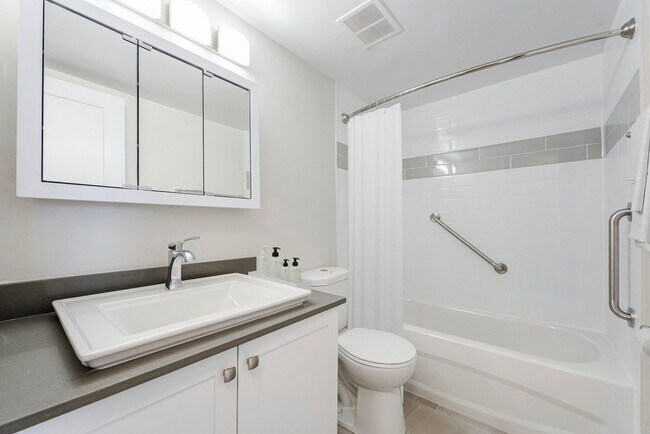 Photo - Cresswell Court Apartments