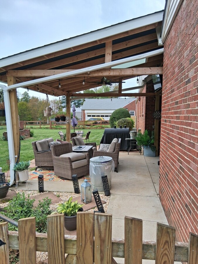 Photo - 7012 Warfield Rd