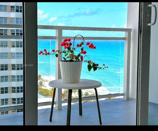 Photo - 2030 S Ocean Dr Condominio Unidad 1725