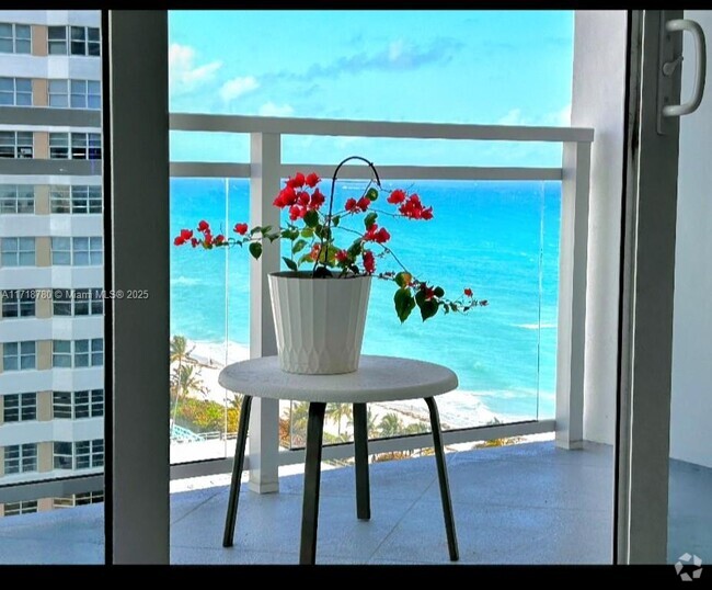 Building Photo - 2030 S Ocean Dr Unit 1725 Rental