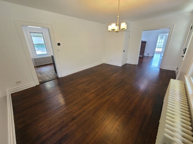 2 Beach Rd