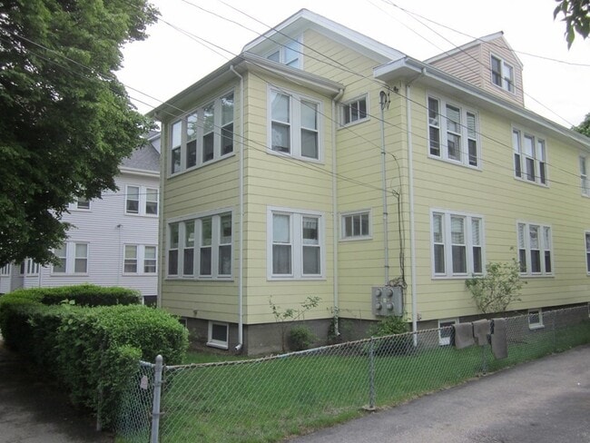Building Photo - 79-81 Curtis Ave Unit 2 Rental
