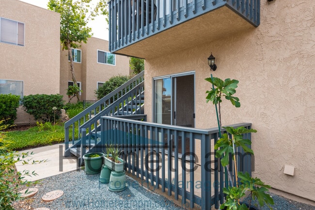 Building Photo - 2 BR/ 2 BA 862 SQFT Spring Valley Condo Unit 13