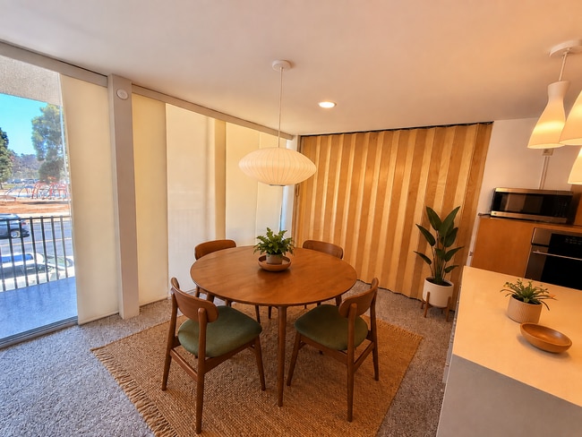 Building Photo - 3200 Sixth Ave Unit 208