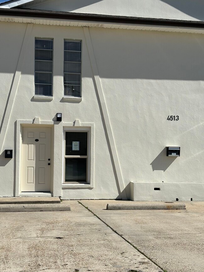Photo - 4513 Tabony St