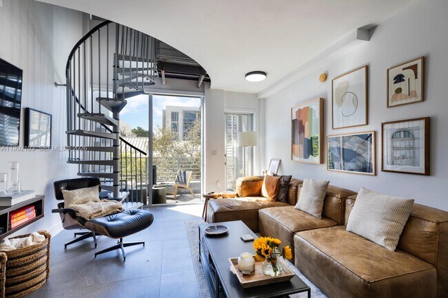 Photo - 3339 Virginia St Unidad 311