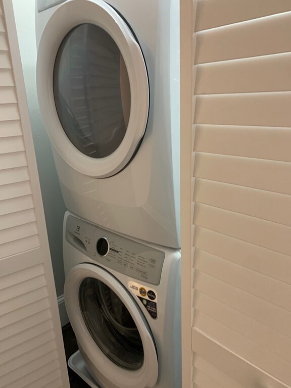 Photo - 72 Longwood Ave