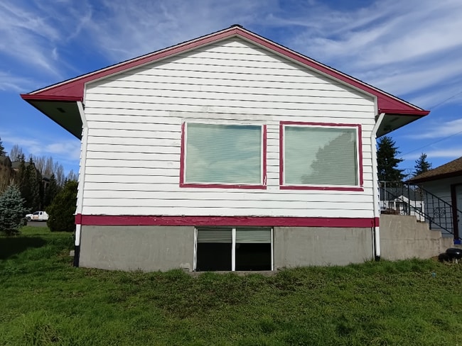 Photo - 2322 S 25th St