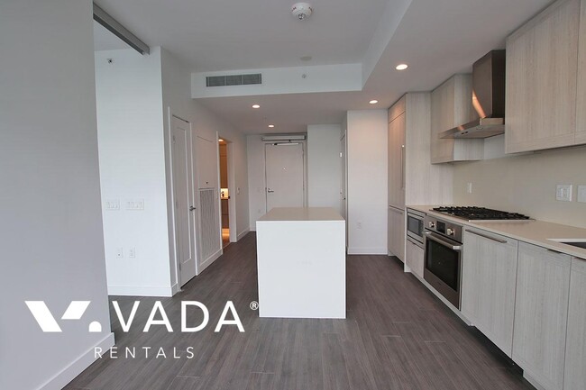 Photo - Lumina Starling 1 BR APT Rental 803-2351 Beta Ave Burnaby: VADA Unit 803
