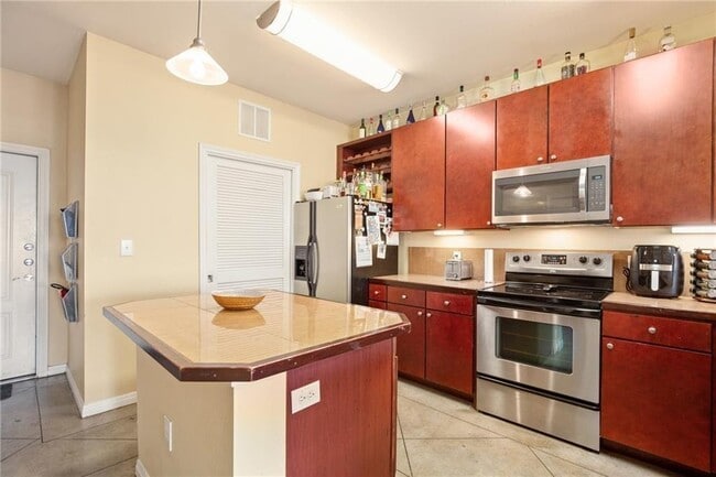 Photo - 2505 San Gabriel St Unit 402